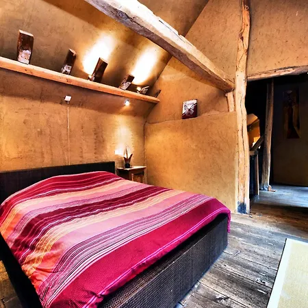 Relaxing Retreat Near Forests Holiday home Oppagne