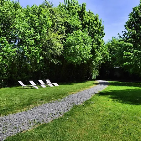 Relaxing Retreat Near Forests * Oppagne